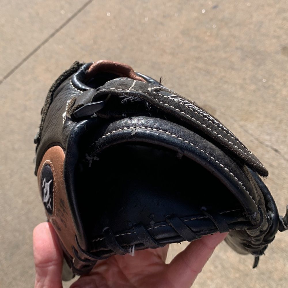Easton Leather Baseball Glove 12”‎ Pattern TS12 Left handed Mit - Picture 7 of 7